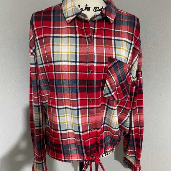 Top - Picture 2 of 4